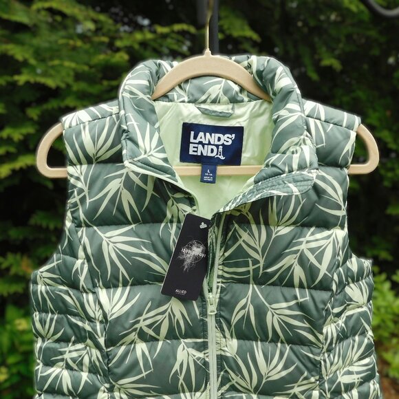 Lands' End Tropical Leaf Print 600 Down Vest NWT - Picture 2 of 6